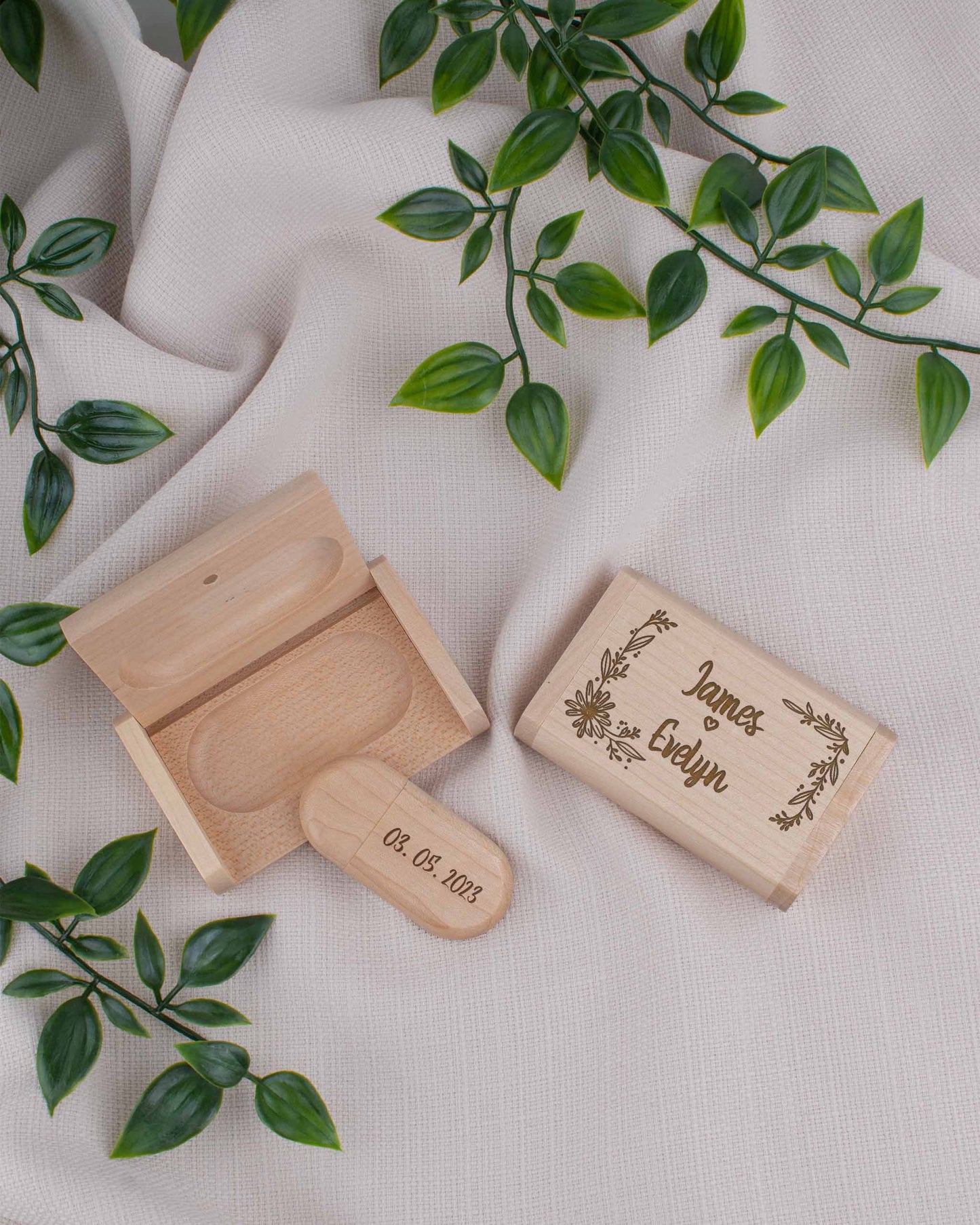 Light Wood Box with USB Stick - Two Names Floral