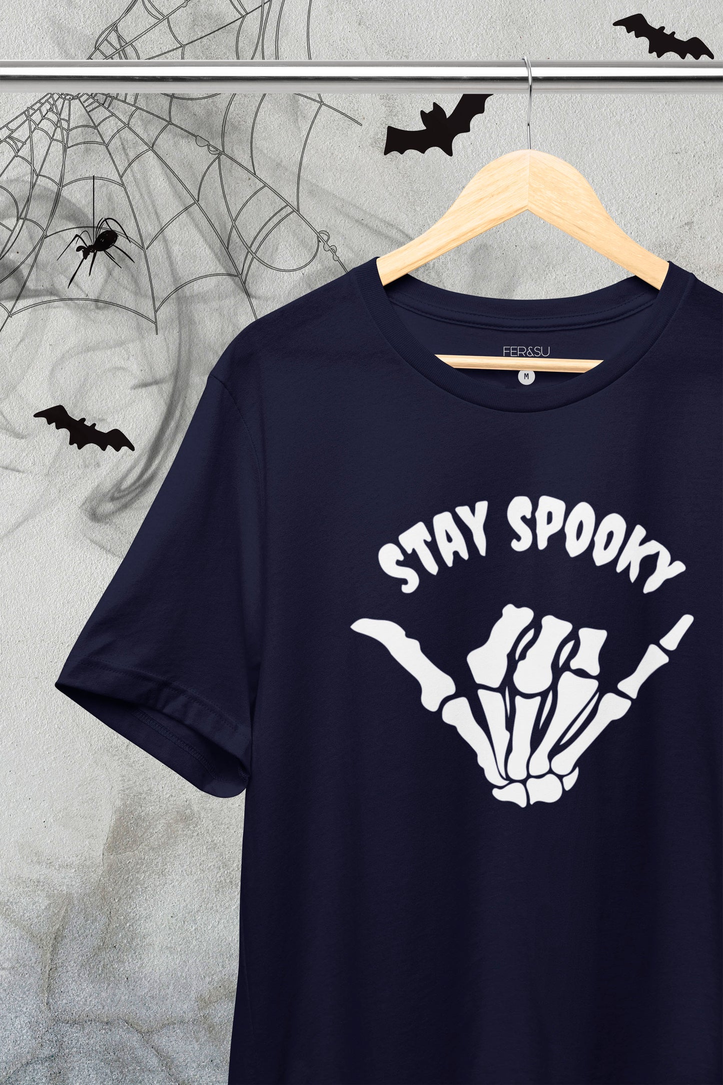 T-Shirt Halloween Spooky Hand